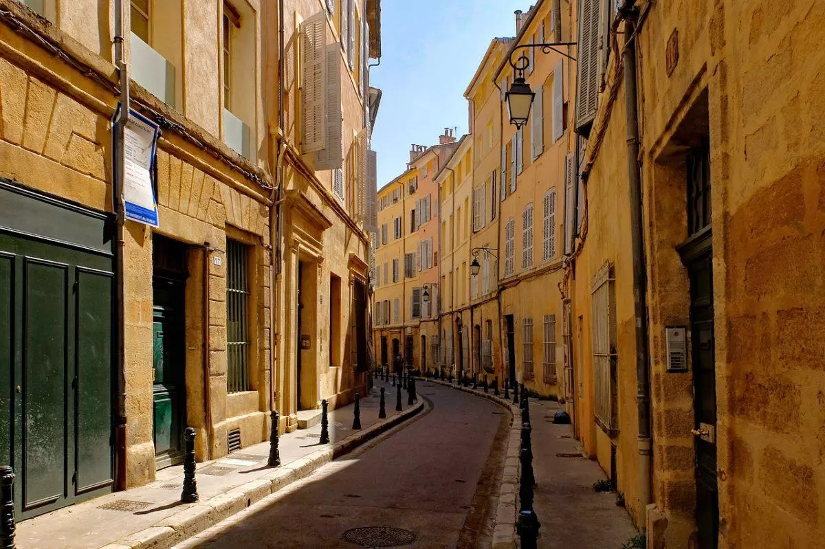 aix-en-provence-ruelle